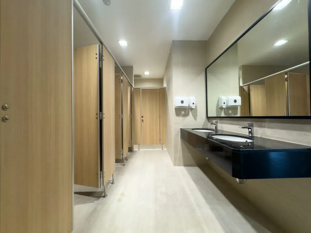 Thonglor One Asan Building facility