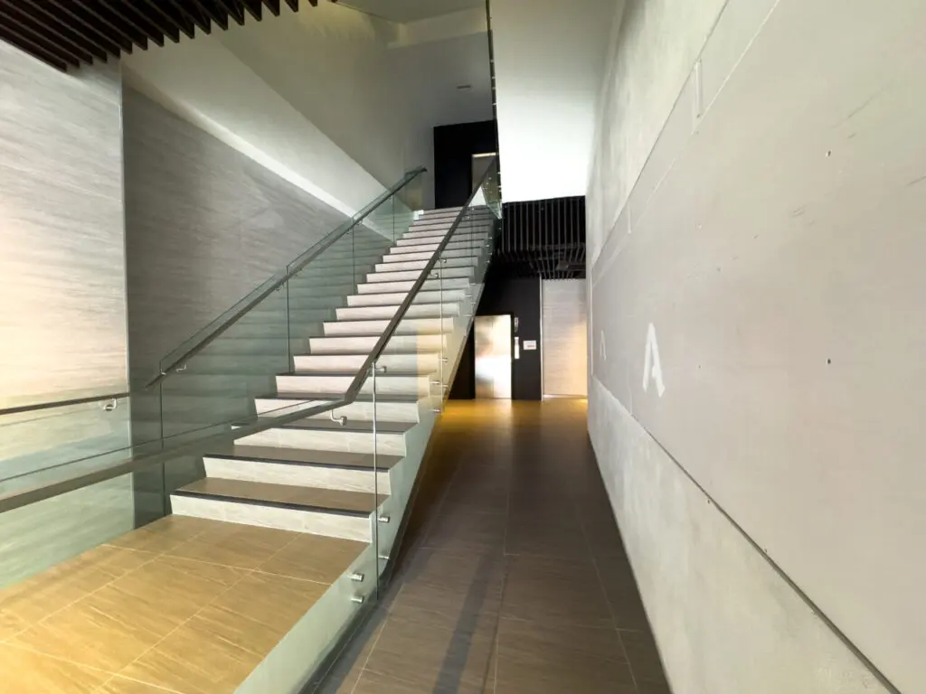 Thonglor One Asan Building facility