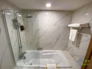 Adelphi Grande 41 for studio room