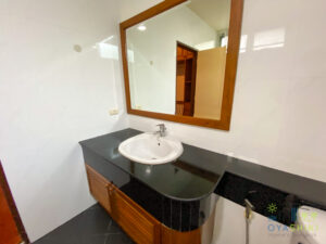 Aramvej Apartment 49 for 4 bed room