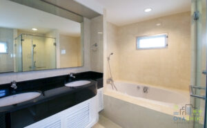 Bangkok View Tower 31 for 3 bed room