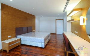 Bangkok View Tower 31 for 3 bed room