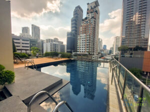 Oakwood Residence Sukhumvit 24 facility