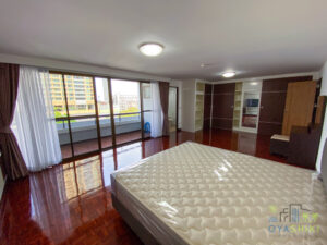 Prompong Mansion 39 for 3 bed room