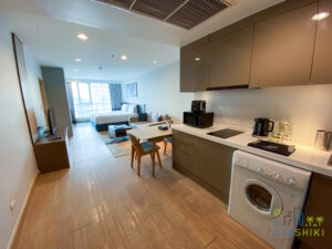 Shama Lakeview Asoke 16 for studio room